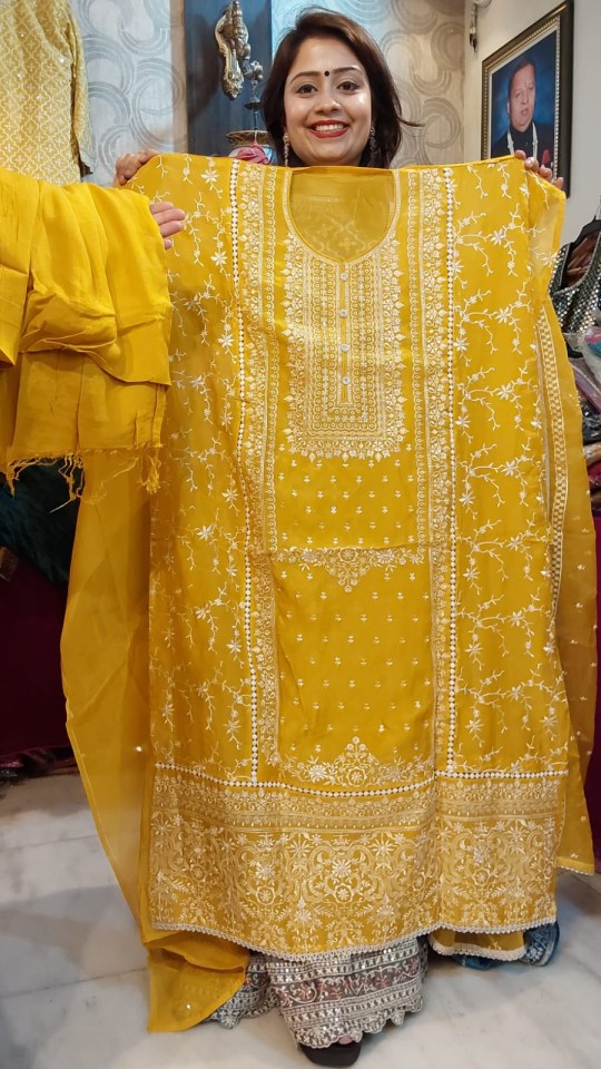organza-pakistani-bright-yellow